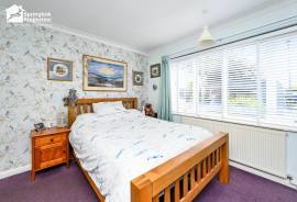 2 bedroom, Detached bungalow for sale