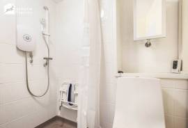 2 bedroom, Terraced House for sale