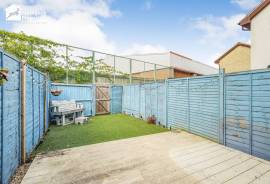 2 bedroom, Terraced House for sale