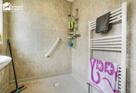 3 bedroom, Detached bungalow for sale