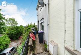 3 bedroom, End of terrace house for sale