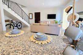 7521 Terraced Flats: Charming 2-Bedroom Terraced Flat with Ocean Views in Las Catalinas!
