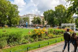 Ready to move! Modern Furnished 2-Room Apartment next to Kurfurstendamm in Prime West Berlin Location