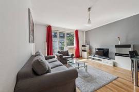 Ready to move! Modern Furnished 2-Room Apartment next to Kurfurstendamm in Prime West Berlin Location