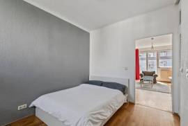 Ready to move! Modern Furnished 2-Room Apartment next to Kurfurstendamm in Prime West Berlin Location