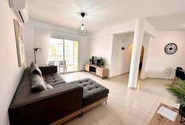 Pool View 2 Bedroom Beautiful Apartment - Universal, Paphos