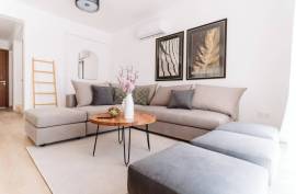 4 Bedroom Elegant Villa - Peyia, Paphos