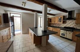 6 room, 130m2 House for sale in Autignac - 149 500 € *