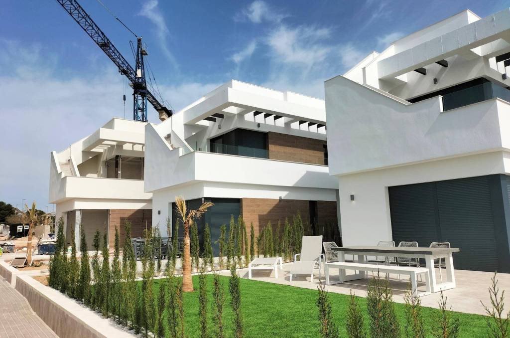 3 Bedrooms - Villa - Alicante - For Sale - N6673