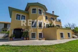 Maisonette 290 sq.m for sale
