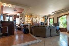 Maisonette 290 sq.m for sale