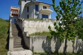 Maisonette 285 sq.m for sale