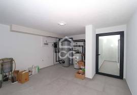 Modern design 3 bedroom villa with basement and swimming pool, in Alcantarilha