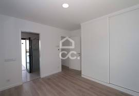 Modern design 3 bedroom villa with basement and swimming pool, in Alcantarilha