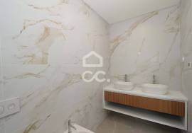 Modern design 3 bedroom villa with basement and swimming pool, in Alcantarilha