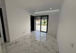 Contemporary Villa Located in Albardeira