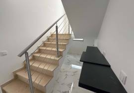 Contemporary Villa Located in Albardeira