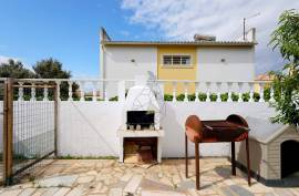 3 bedroom villa with Quintal quiet area, in Bemposta - Portimão