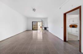 3 bedroom villa with Quintal quiet area, in Bemposta - Portimão