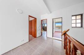 3 bedroom villa with Quintal quiet area, in Bemposta - Portimão