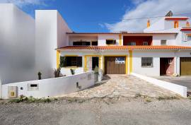 3 bedroom villa with Quintal quiet area, in Bemposta - Portimão