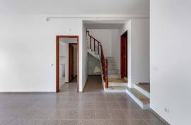 3 bedroom villa with Quintal quiet area, in Bemposta - Portimão