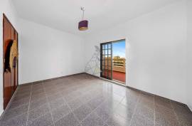 3 bedroom villa with Quintal quiet area, in Bemposta - Portimão