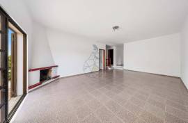 3 bedroom villa with Quintal quiet area, in Bemposta - Portimão