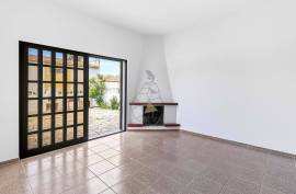 3 bedroom villa with Quintal quiet area, in Bemposta - Portimão