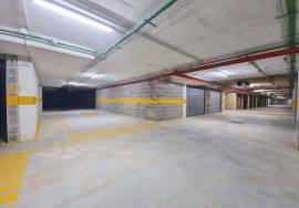 Box Garages for Sale in Portimão — from 16 m² to 28 m², between the train station and the riverside area of Portimão