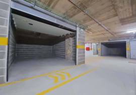 Box Garages for Sale in Portimão — from 16 m² to 28 m², between the train station and the riverside area of Portimão