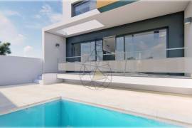 2 bedroom villa with modern lines under construction, with turnkey project. River & Countryside View - Portimão