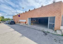 Box Garages for Sale in Portimão — from 16 m² to 28 m², between the train station and the riverside area of Portimão