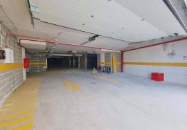 Box Garages for Sale in Portimão — from 16 m² to 28 m², between the train station and the riverside area of Portimão