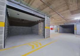 Box Garages for Sale in Portimão — from 16 m² to 28 m², between the train station and the riverside area of Portimão