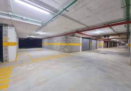 Box Garages for Sale in Portimão — from 16 m² to 28 m², between the train station and the riverside area of Portimão