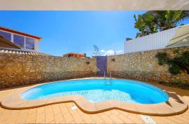 3 Bedroom Detached House with Pool in Monte Canelas - Mexilhoeira Grande
