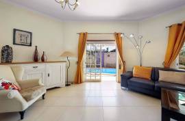 3 Bedroom Detached House with Pool in Monte Canelas - Mexilhoeira Grande
