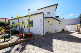 3 Bedroom Detached House with Pool in Monte Canelas - Mexilhoeira Grande