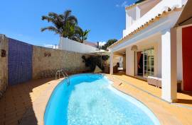 3 Bedroom Detached House with Pool in Monte Canelas - Mexilhoeira Grande