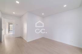 House 4 Bedrooms with Garage - Figueira da Foz