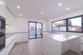 House 4 Bedrooms with Garage - Figueira da Foz