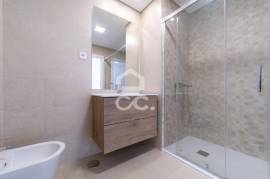 House 4 Bedrooms with Garage - Figueira da Foz