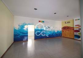 Spacious Store with Two Fronts for Sale – Great Business Opportunity