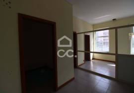 Spacious Store with Two Fronts for Sale – Great Business Opportunity