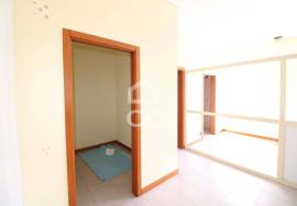 Spacious Store with Two Fronts for Sale – Great Business Opportunity