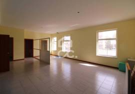 Spacious Store with Two Fronts for Sale – Great Business Opportunity