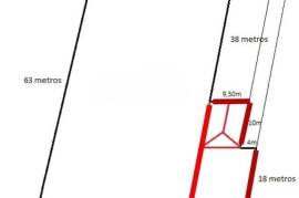 House for restoration with land on the outskirts of the city, excellent opportunity to build your home