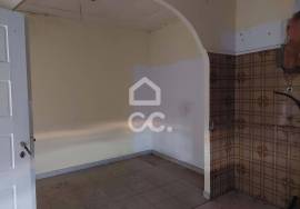 House for restoration with land on the outskirts of the city, excellent opportunity to build your home