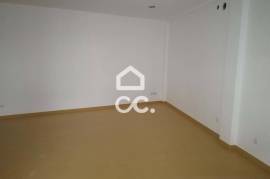 Commercial Space with area 46.60 m2 in the city center of Chaves